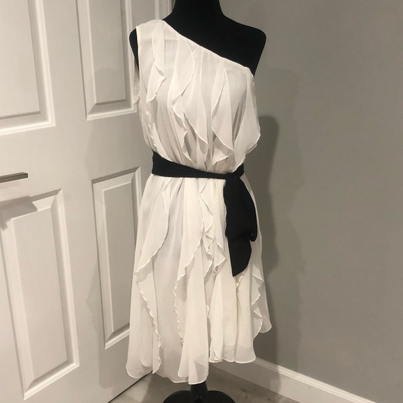 Ark & Co. One Shoulder White Ruffle Dress - L - Picture 3 of 12
